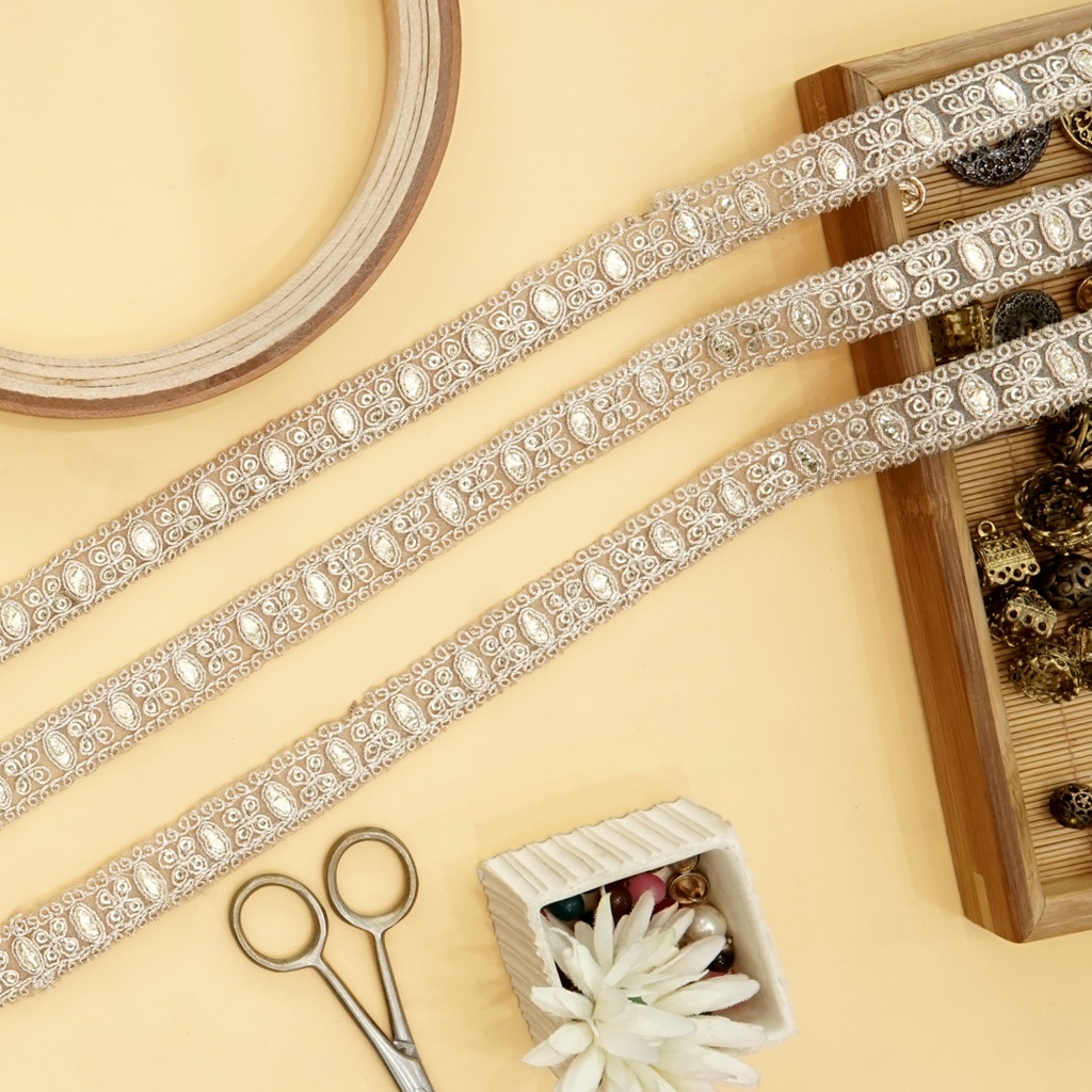 Fancy Metallic Yarn Sequence Lace