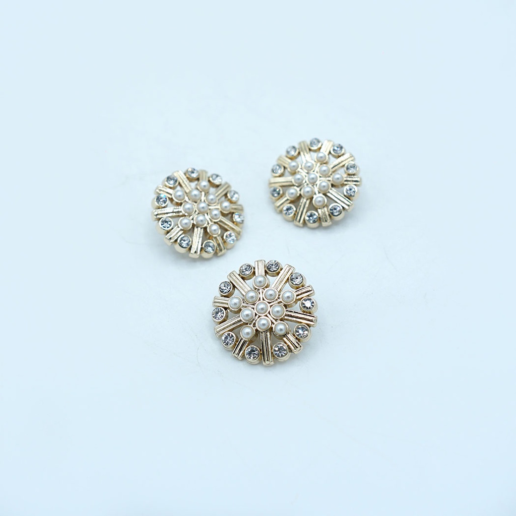 Gold Tone Floral Pearl Rhinestone Button