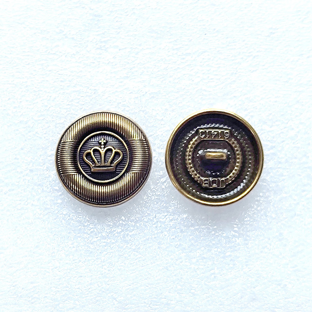 Crown Design Round Suiting Button