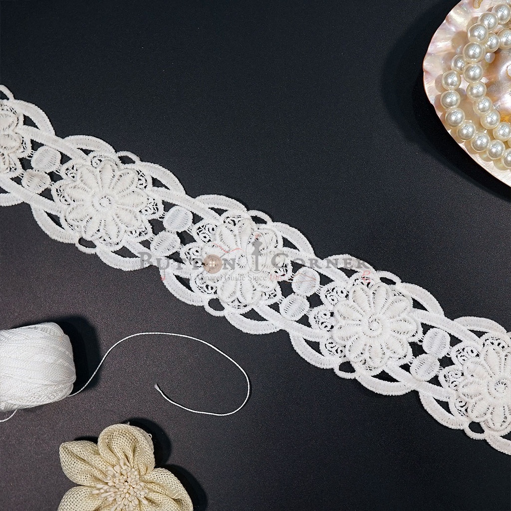 Flower Shuttle Lace