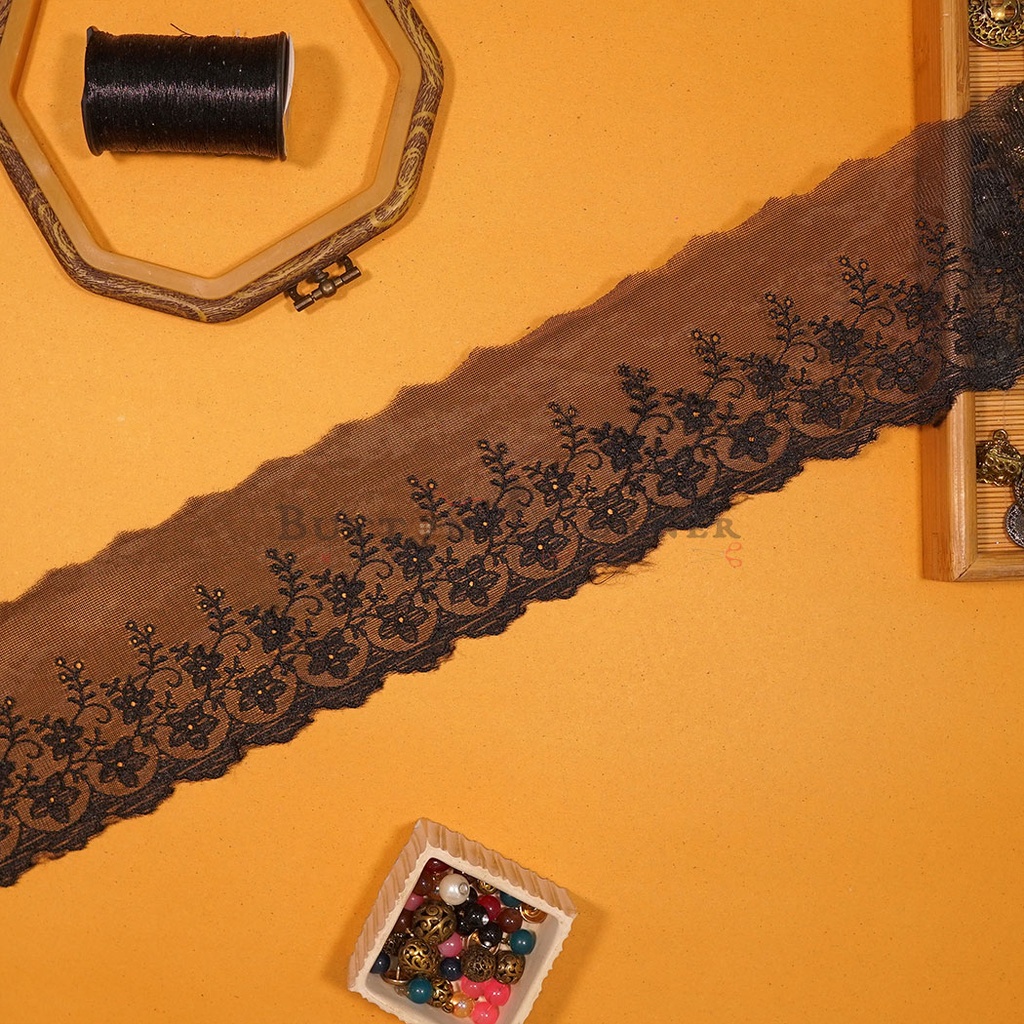 One Side Border Embroidery Net Lace