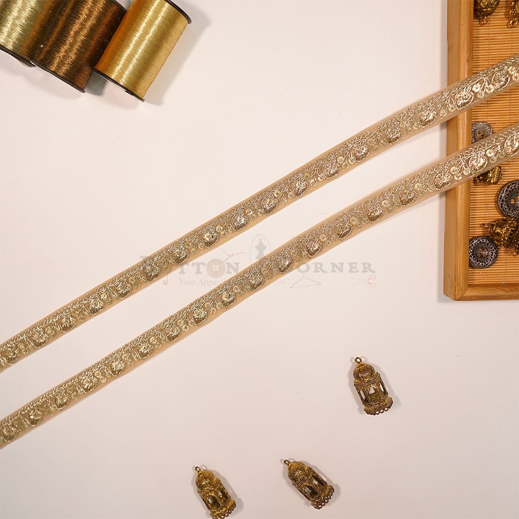 Fancy Metallic Yarn Sequence Lace