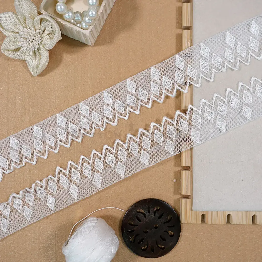 One Side Border Net Lace