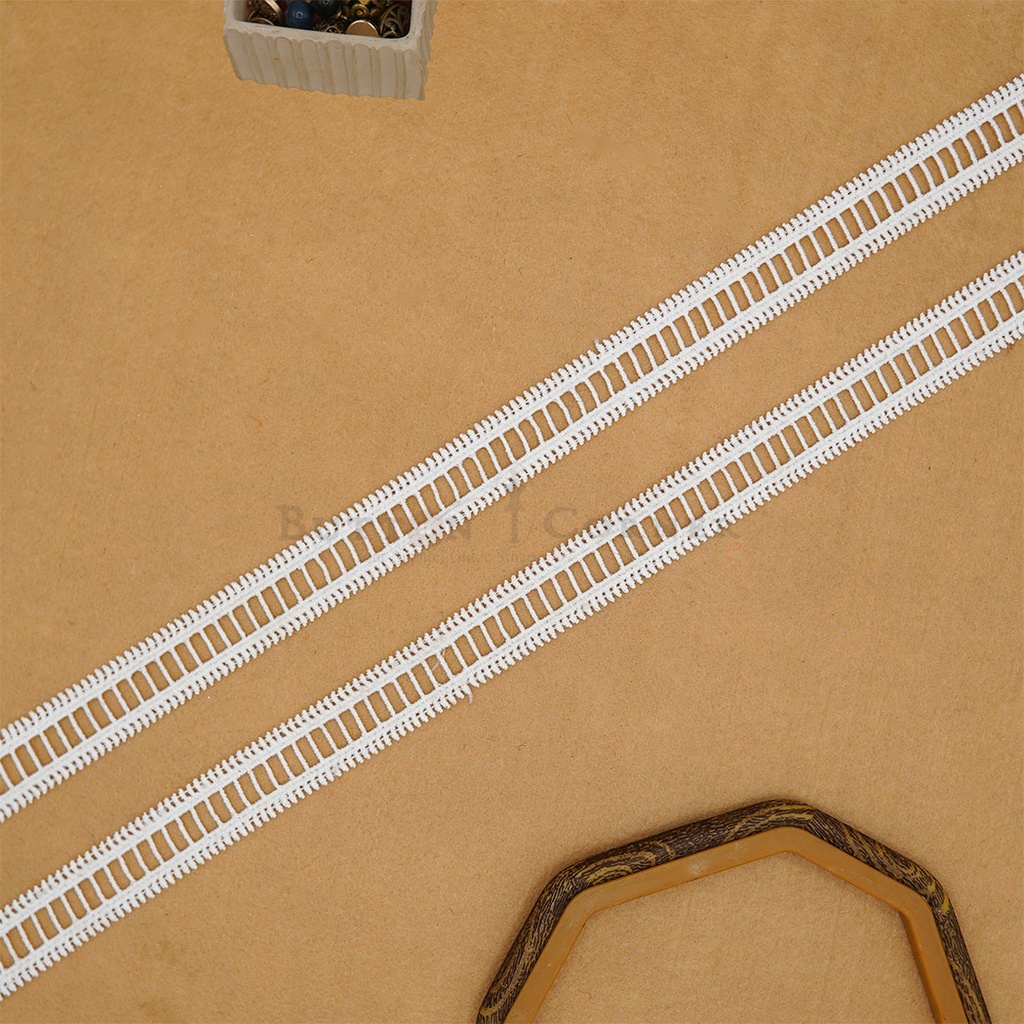 Double Side Border Shuttle Lace