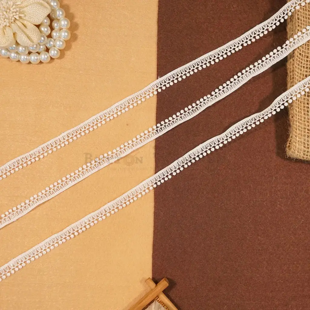 Sequence Shuttle Lace In Color