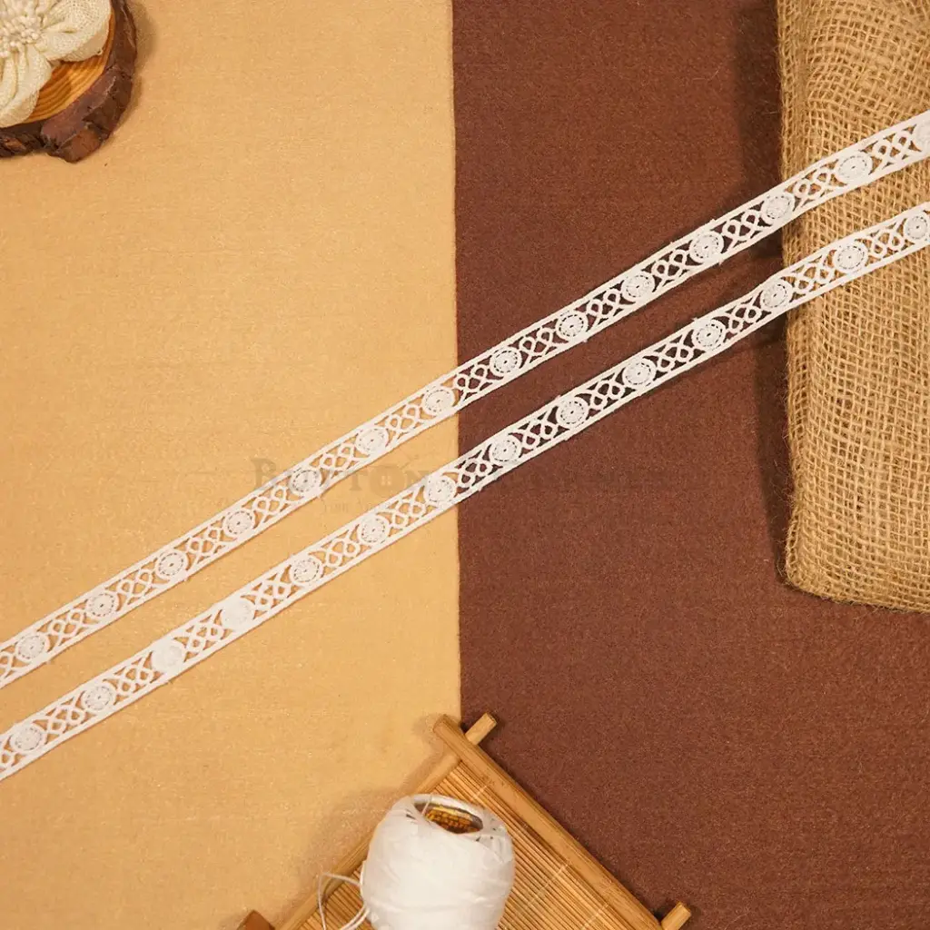 Double Side Border Shuttle Lace