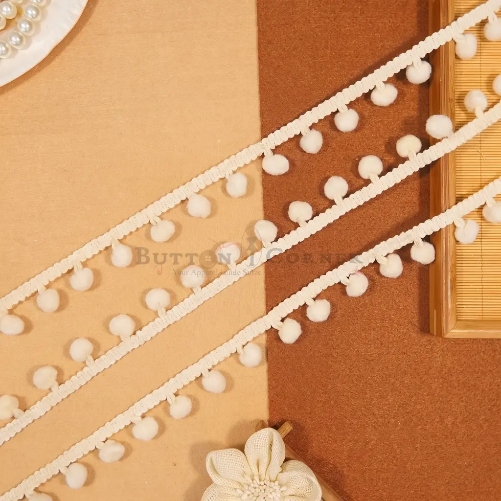 Wool Ball Hanging Lace
