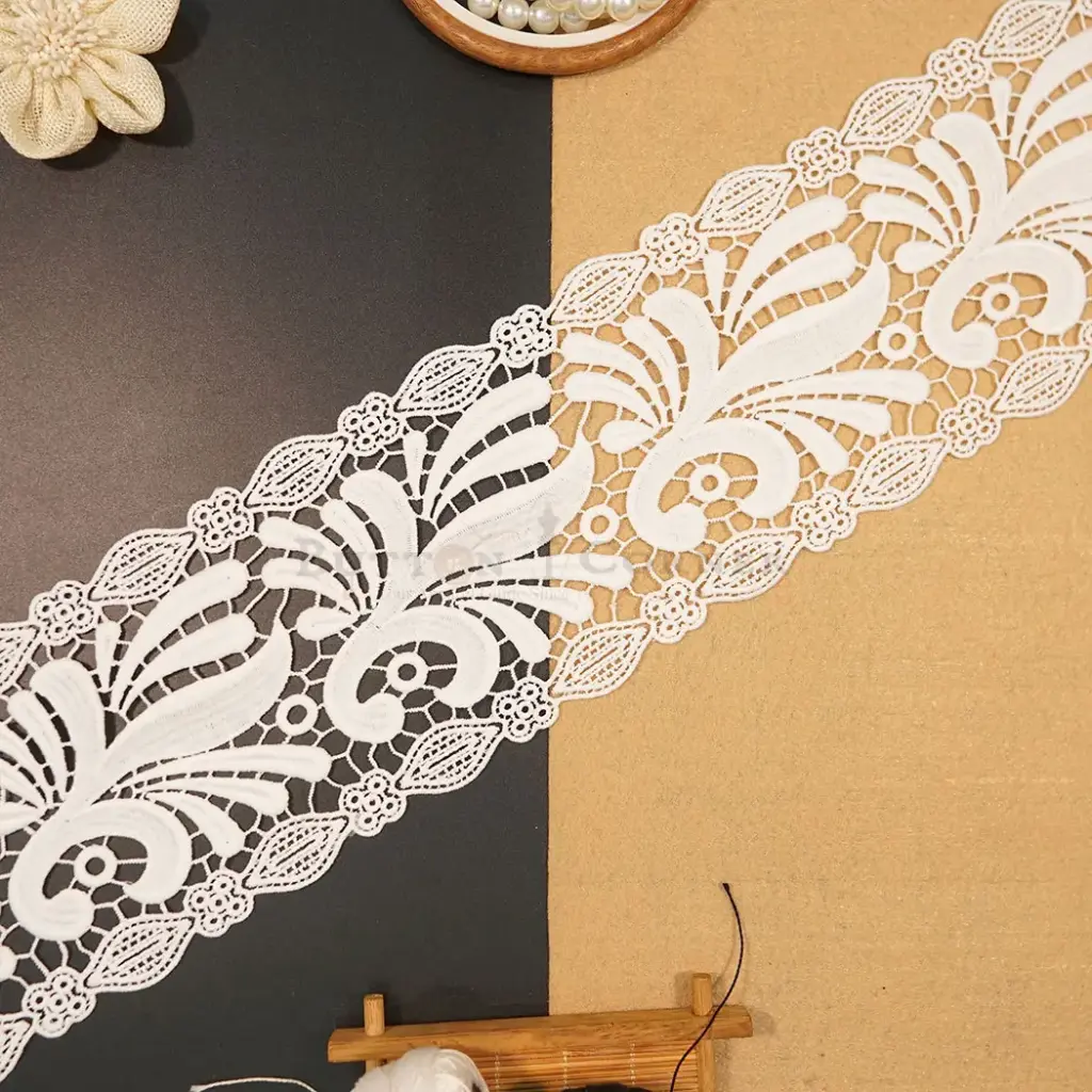 Double Side Border Shuttle Lace