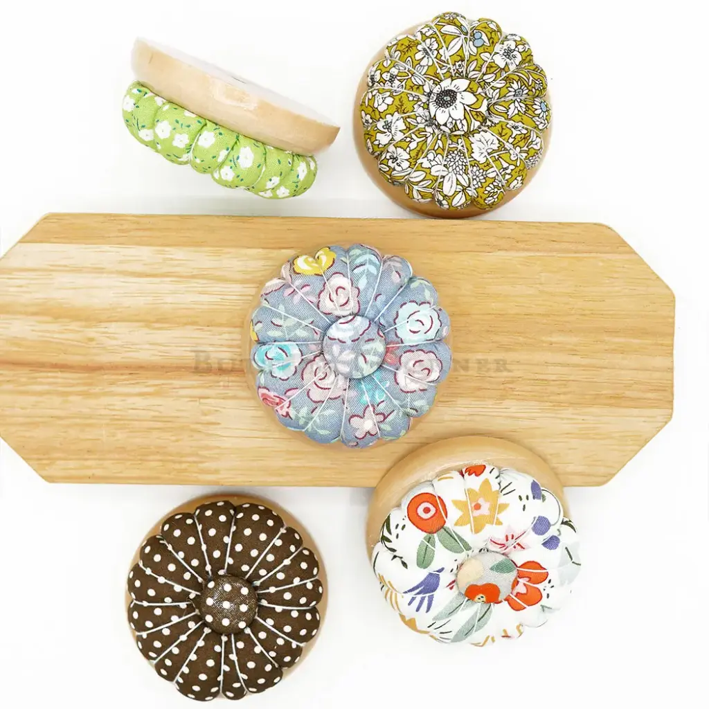 Wooden Base Needle Pincushion with Magnetic Top