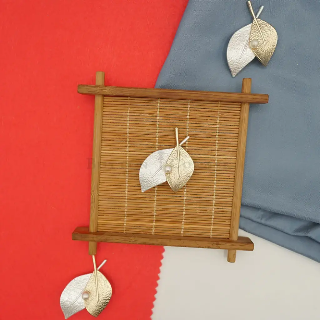 Artistic-Style Leaf-Shape Double Hook Oversized Metal Button