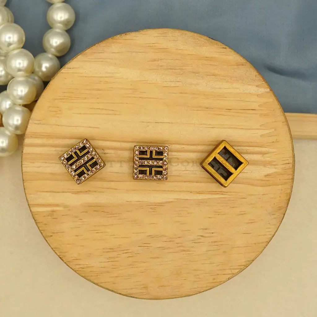 Ancient Gold Plated Square Shape Crystal Button