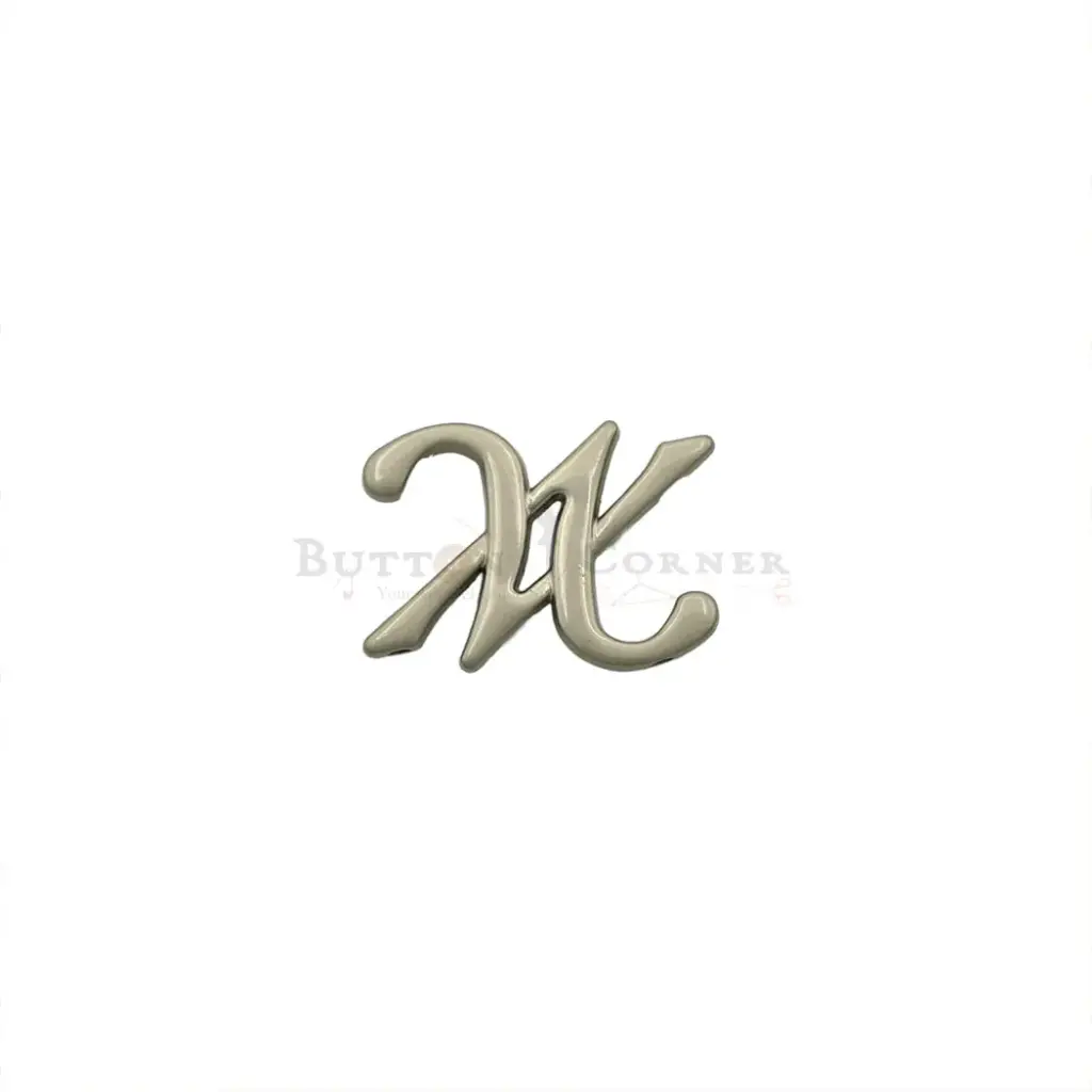 Trendy Design Flat Metal Pendant