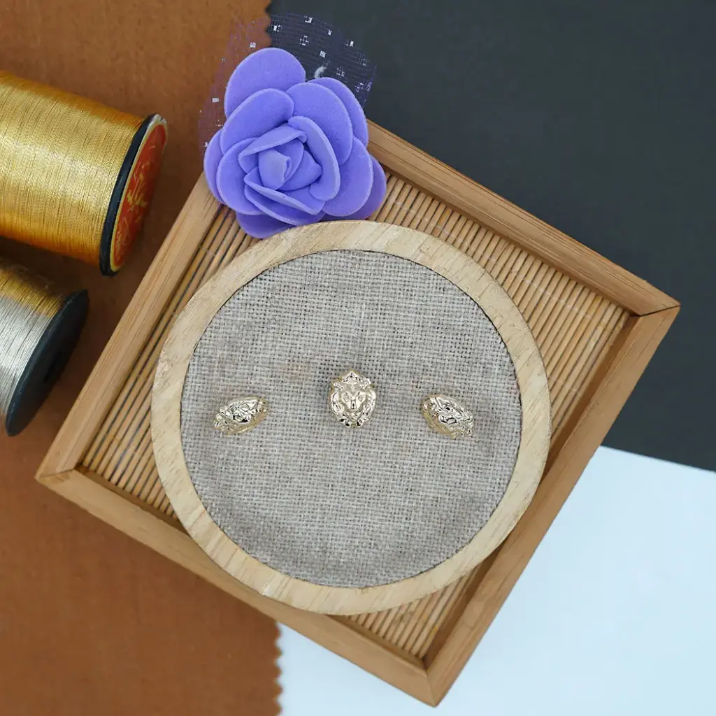 Lion Head Metal Shank Button