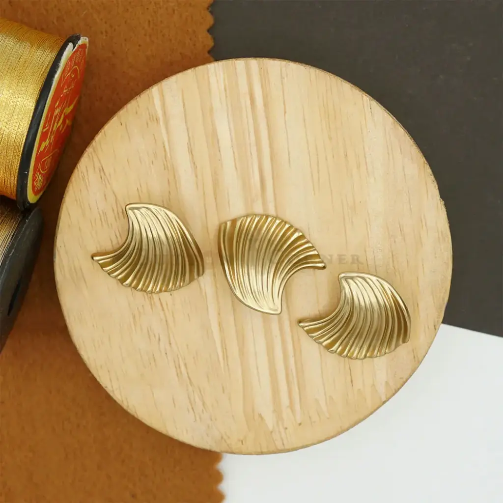 Ocean Wave Sea Star Metal Button