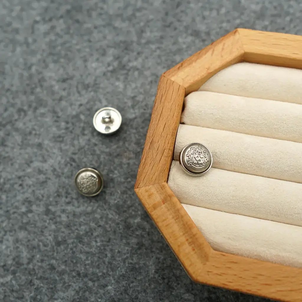 Silver-Plated Crown Shield Two-Part Metal Shirt Button