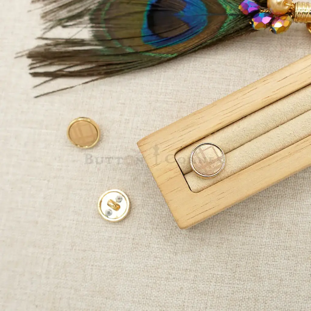 Burberry Design Metal Shirt Button