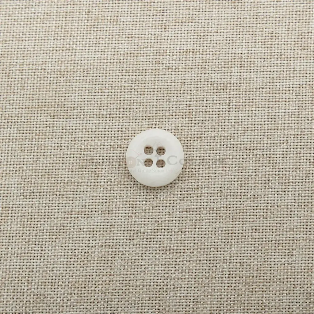 Rounded Border 4 Hole Resin Shirt Button
