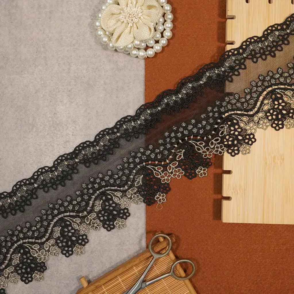 Shuttle Zari Net Lace