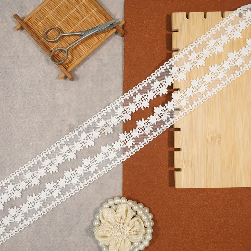 One Side Border Shuttle Net Lace