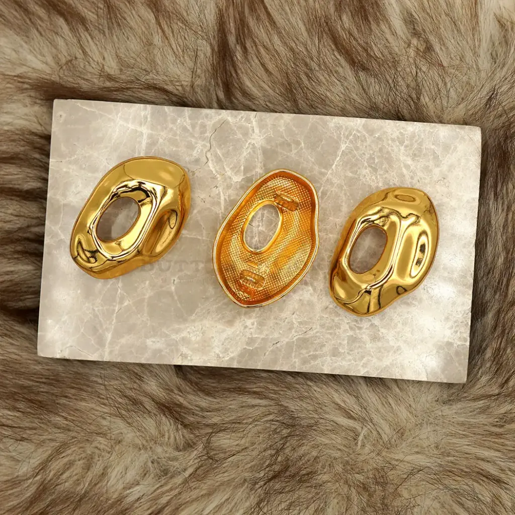 Wave Pattern Hollow Metal Button