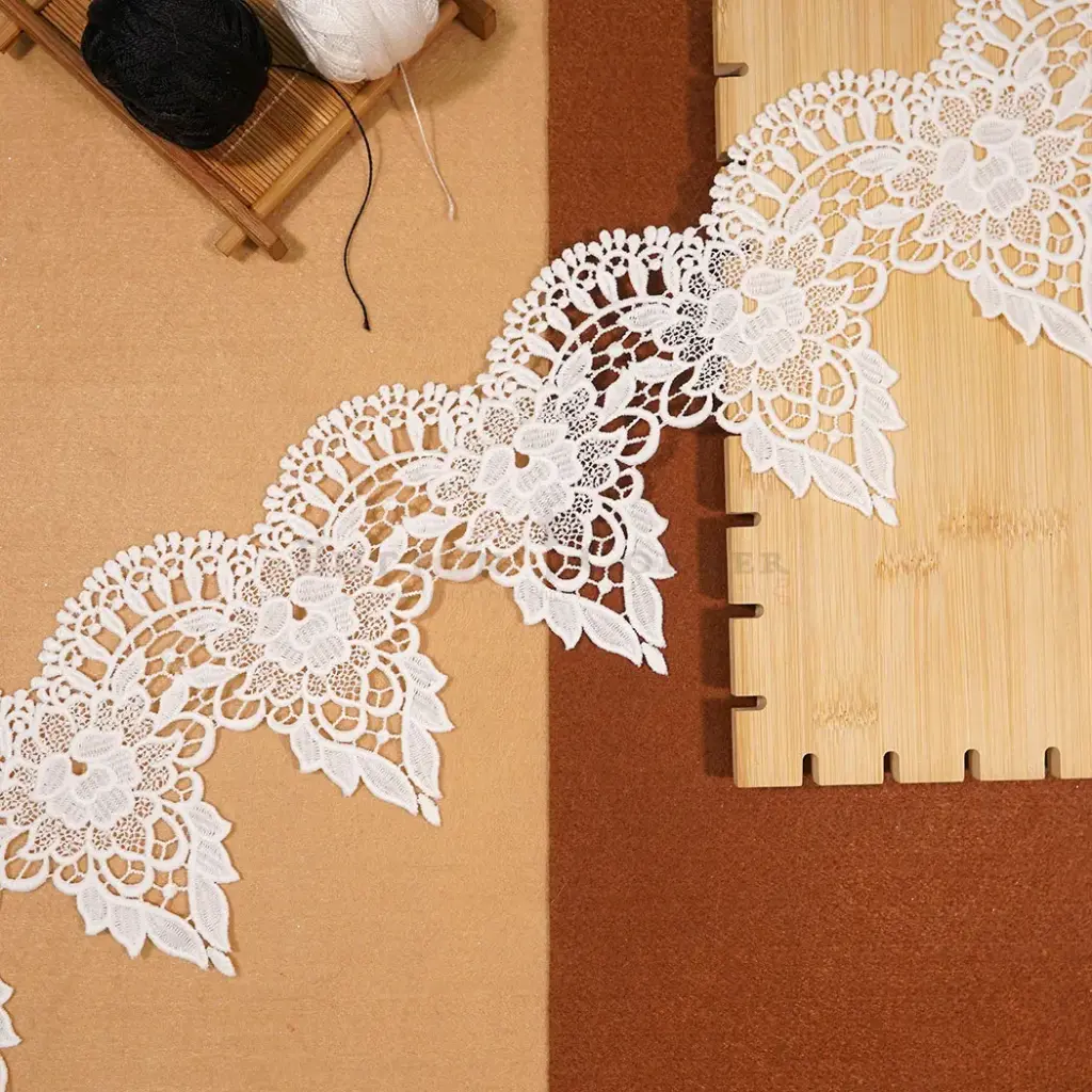 Floral Cuttwork Design Shuttle Lace