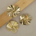 Shiny Smooth Pleated Irregular Flower Oversized Metal Button