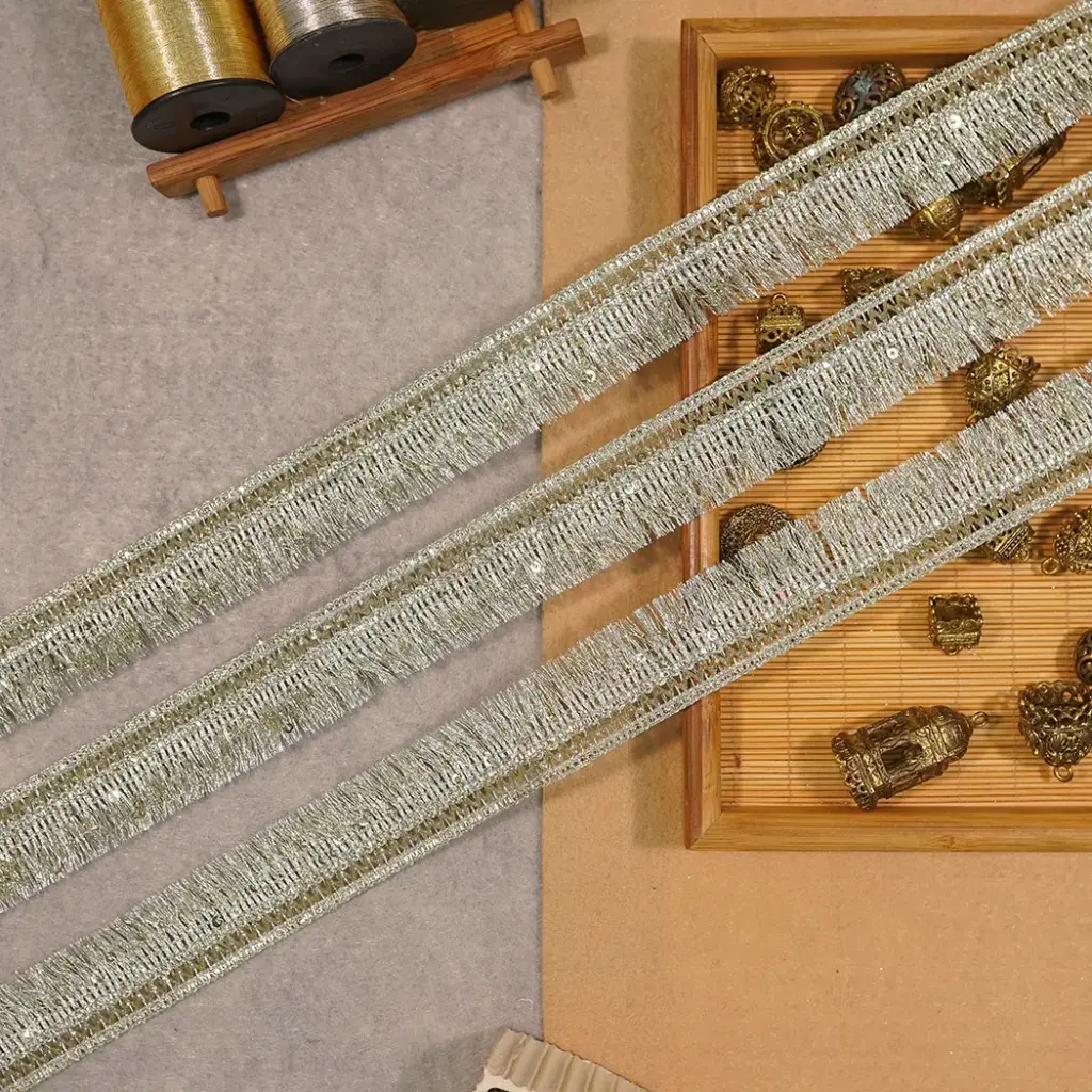 Metallic Yarn, Sequence, Hanging Lace