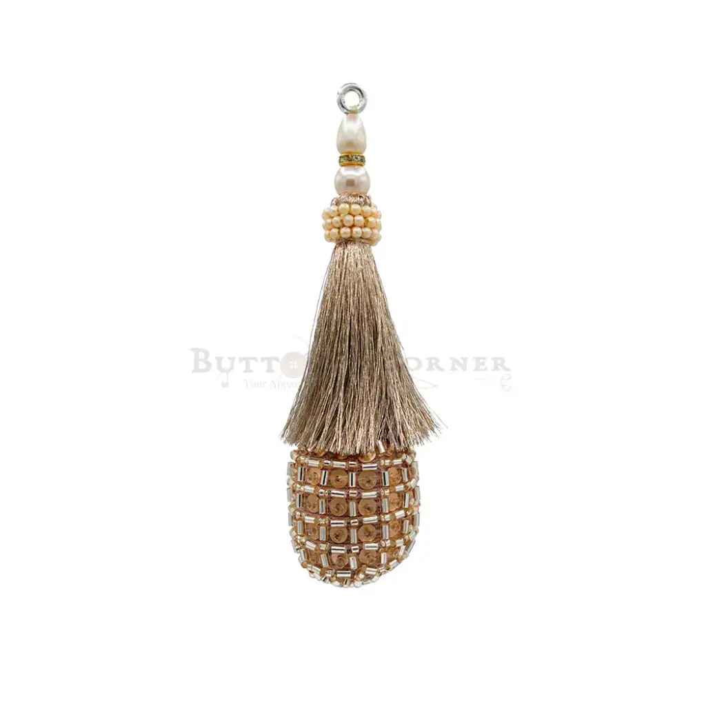 Dolki Shape Metallic Yarn, Glass Beads Tassel