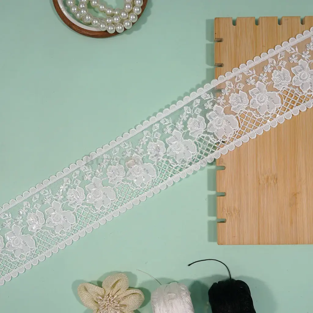 Shuttle, Sequence Net Lace
