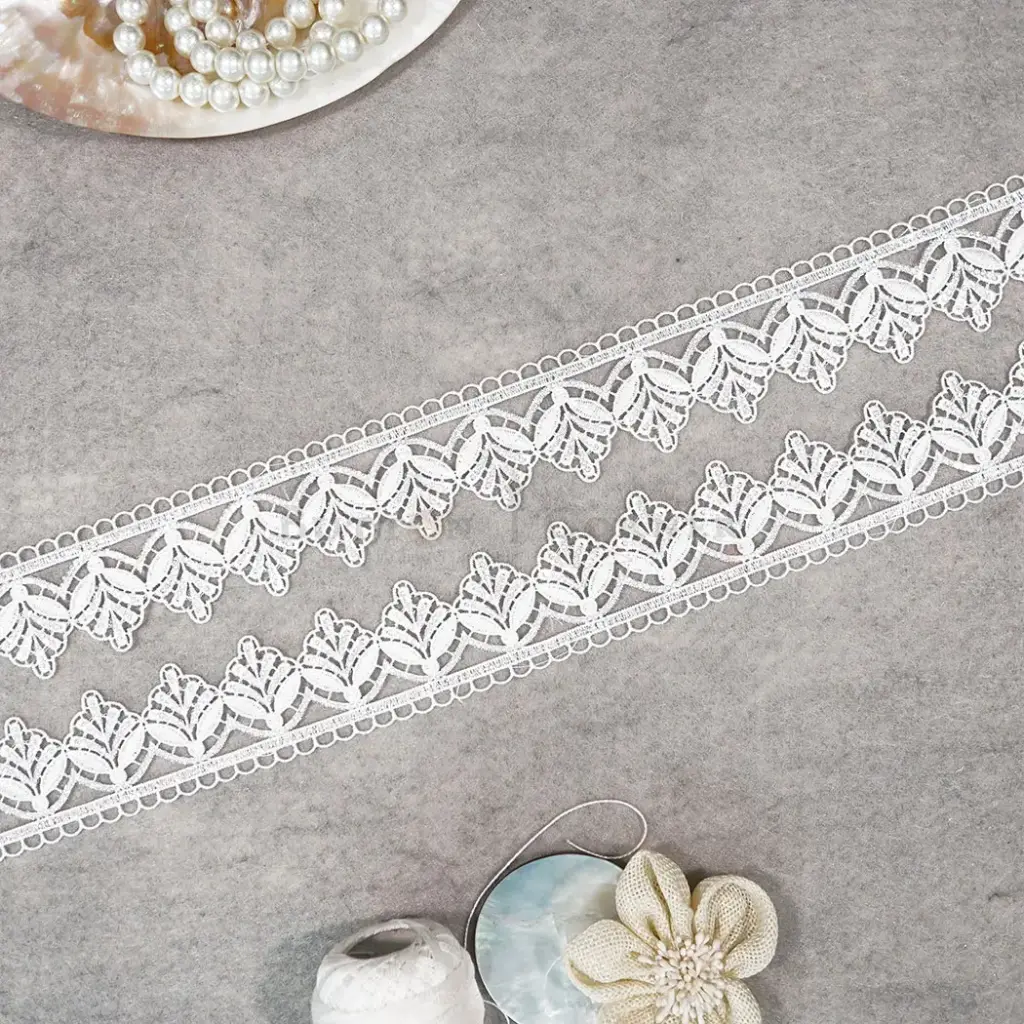 One Side Border Shuttle Sequence Lace