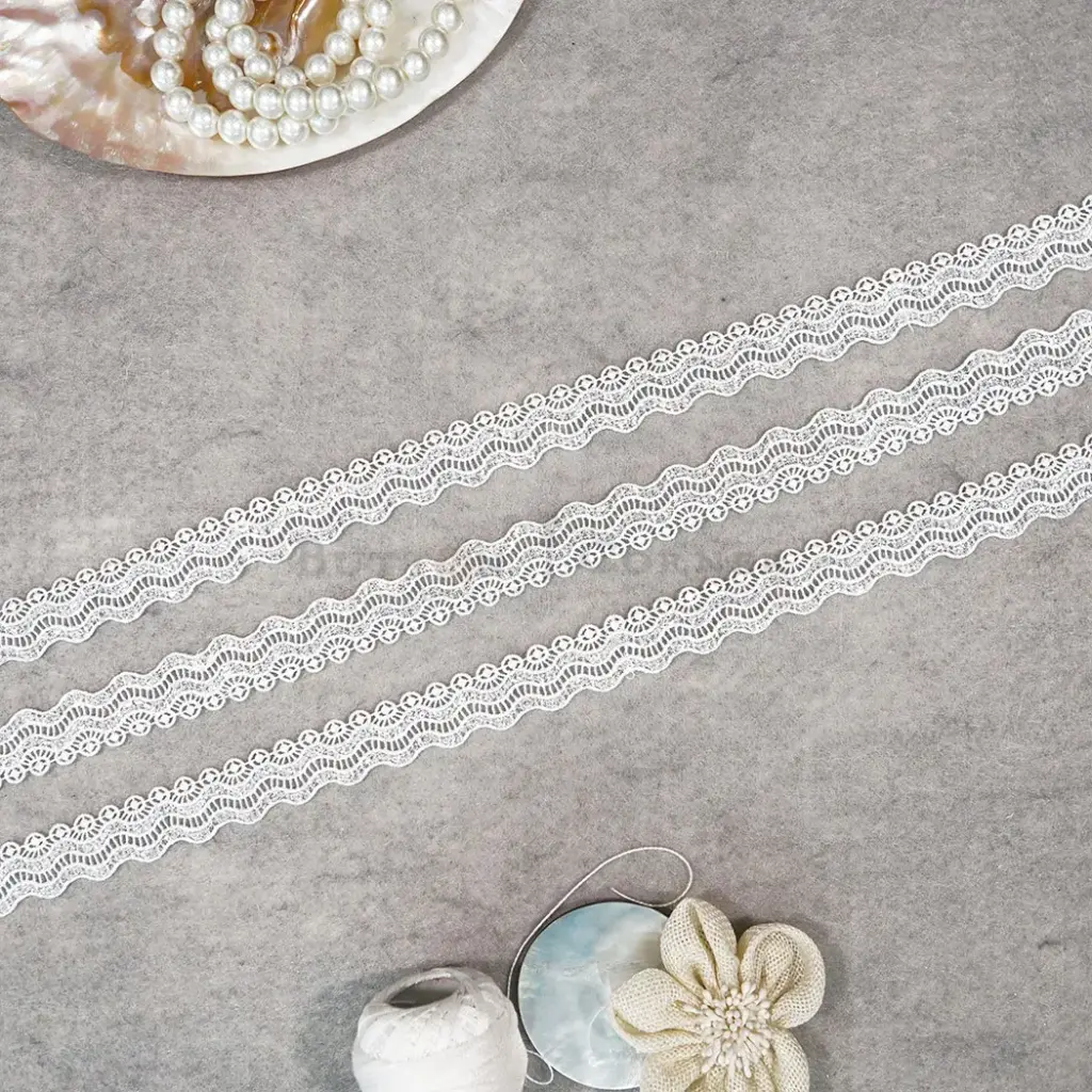 Zigzag Design Shuttle Sequence Lace