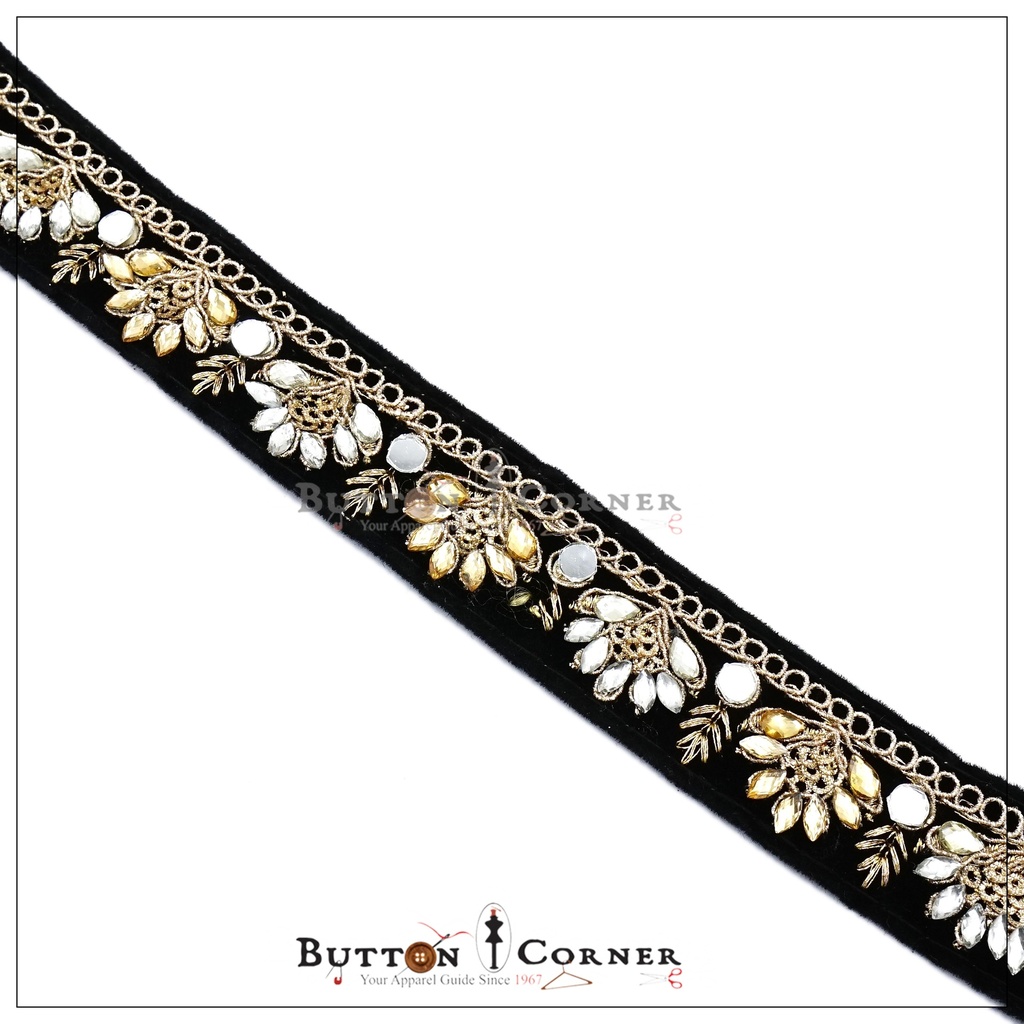 Fancy Metallic Yarn Lace In Velvet Fabric