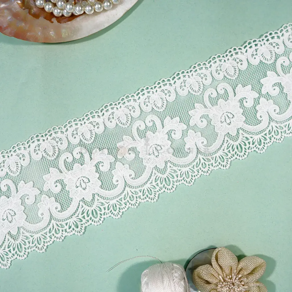 One Side Border Shuttle Net Lace