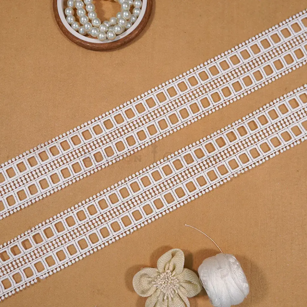 Double Side Border Shuttle Lace