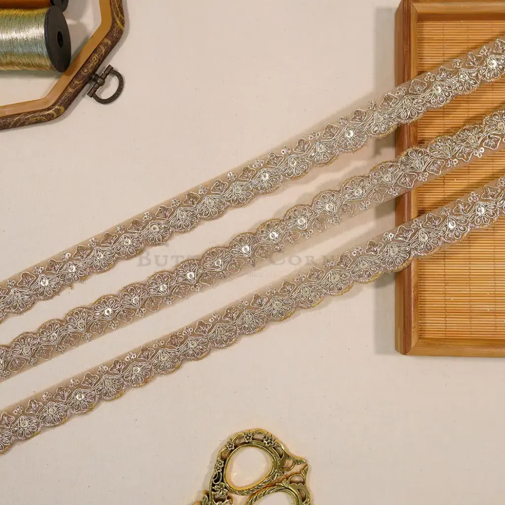 Fancy Metallic Yarn, Sequence Lace