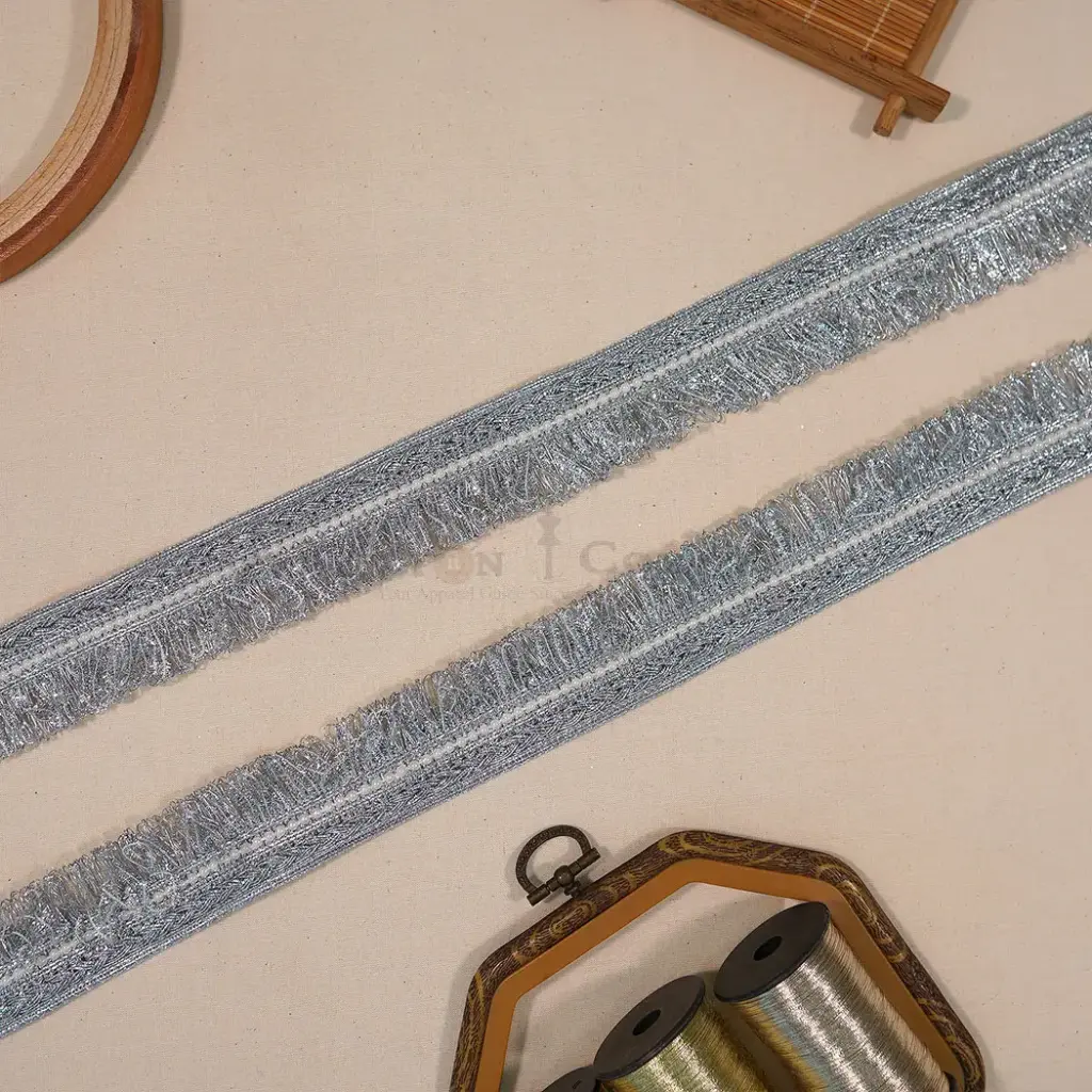 Kora Lurex, Pearl, Hanging Lace