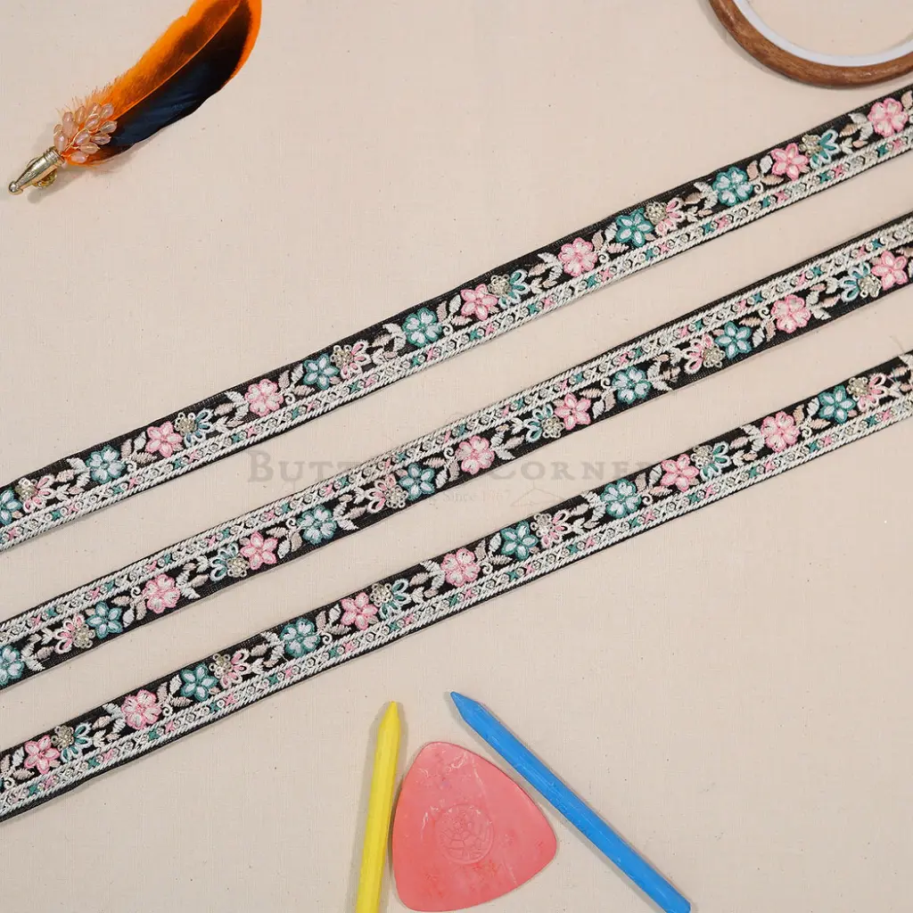 Embroidery Thread, Sequence, Net lace in Colour