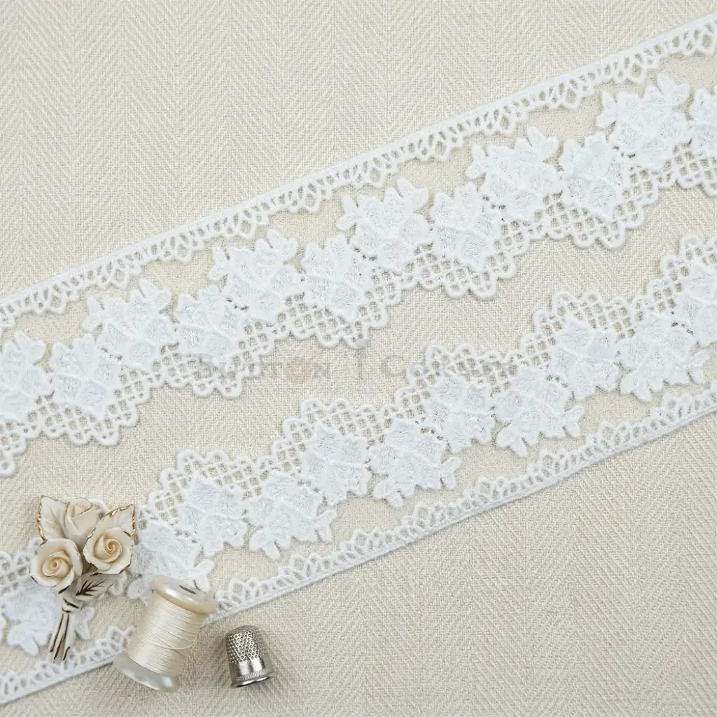 One Side Border Shuttle Net Lace