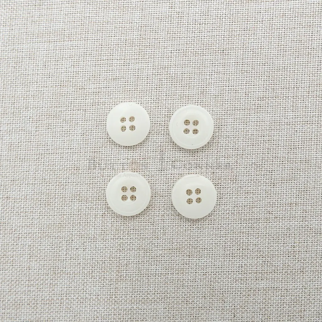 Classic Round Shape 4 Hole Shirt Button