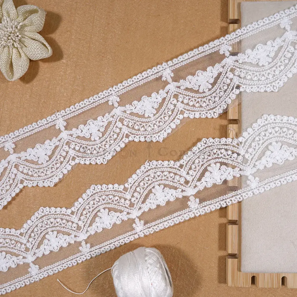 One Side Border Net Scallop Lace