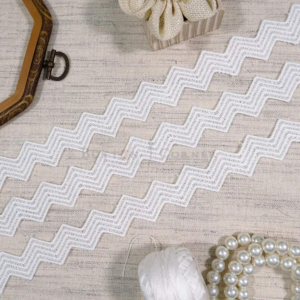 Zaigzag Design Shuttle Lace