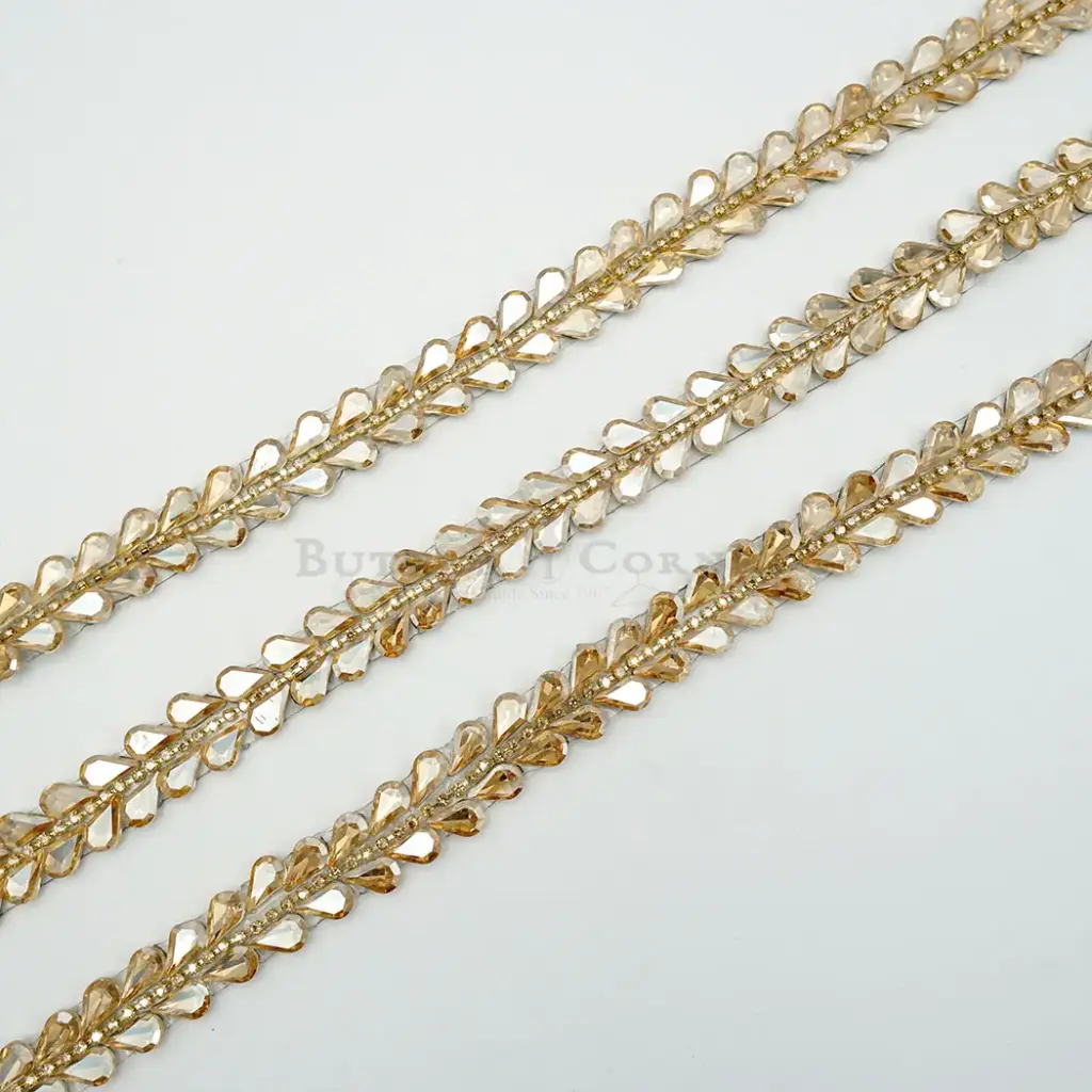Stick-On Fancy Kundan Lace