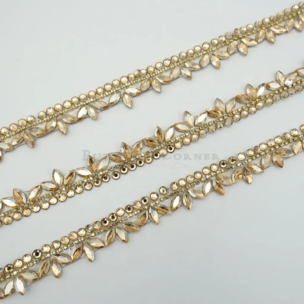Stick-On Fancy Kundan Lace