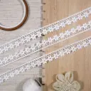 One Side Border Shuttle Lace