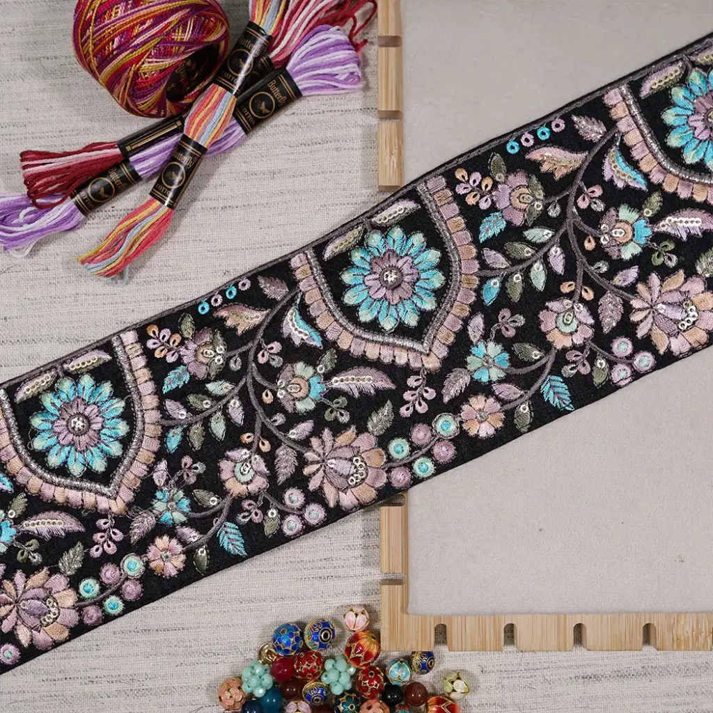 Floral & Leaf Design, Metallic Yarn, Embroidery Trim, Sequence Lace