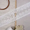 One Side Border Shuttle Lace