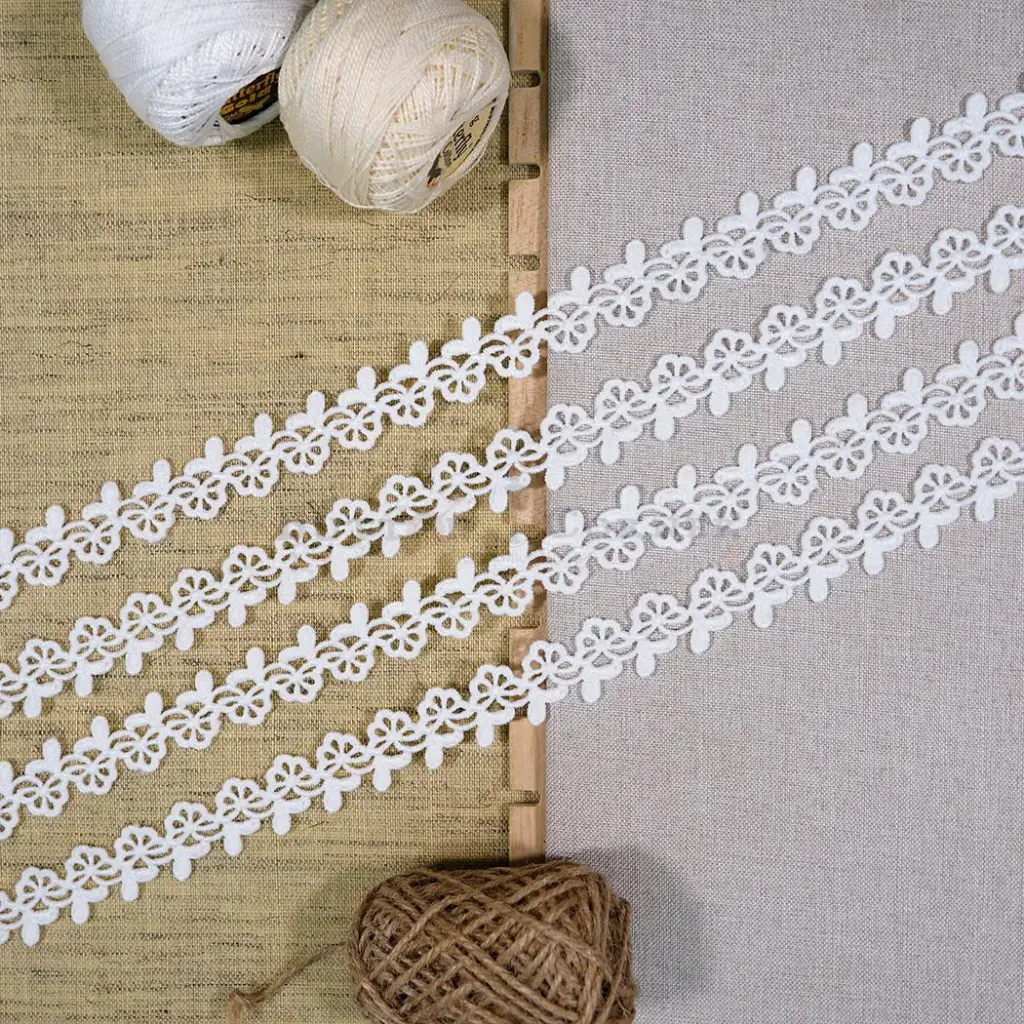 Floral Design Shuttle Lace