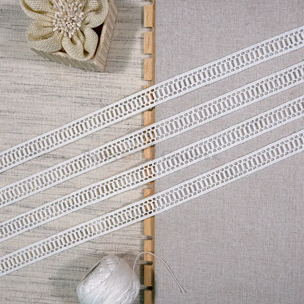 Double Side Border Shuttle Lace