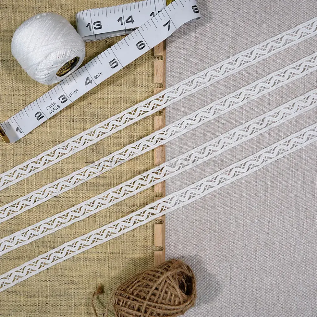 Double Side Border Shuttle Lace
