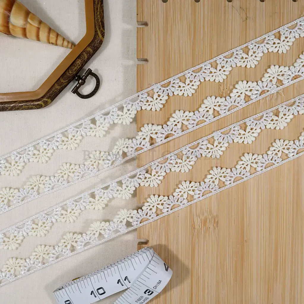 Embroidery Thread Metallic Yarn Sequence Lace